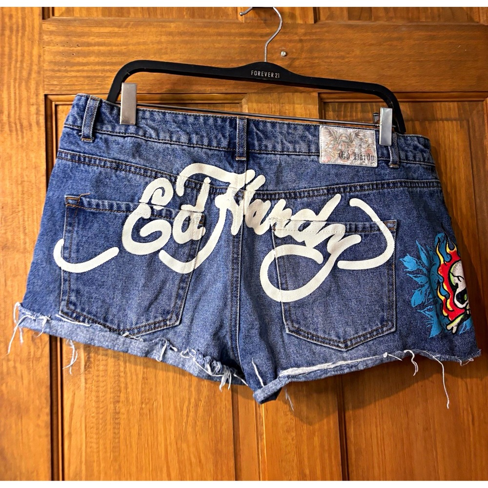 Ed Hardy Y2K Flame Skull Denim Shorts Distressed Cutoff Blue Jean Womens XL